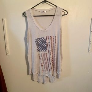 🎄LA soul tank top